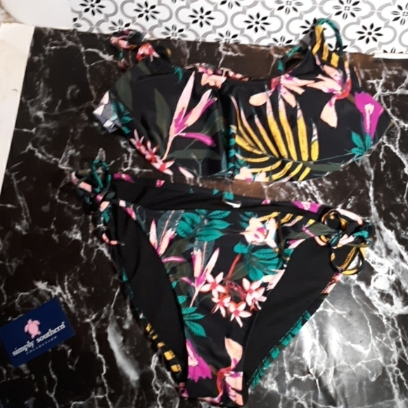Old Navy medium bikini bathing suit - Picture 1 of 2